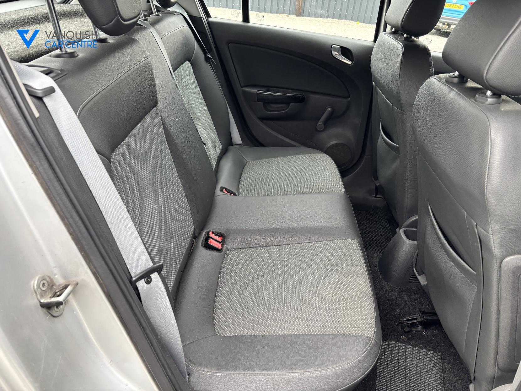 Vauxhall Corsa 1.4i 16v Design Hatchback 5dr Petrol Manual (a/c) (146 g/km, 89 bhp)