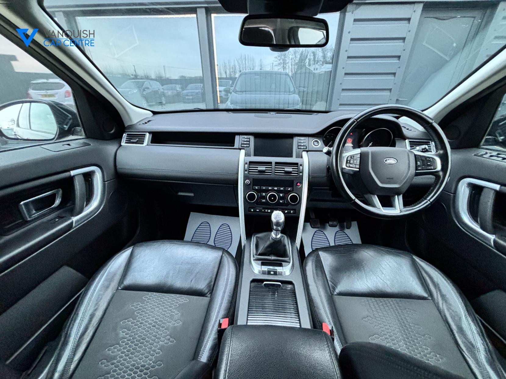 Land Rover Discovery Sport 2.0 TD4 SE Tech SUV 5dr Diesel Manual 4WD Euro 6 (s/s) (180 ps)