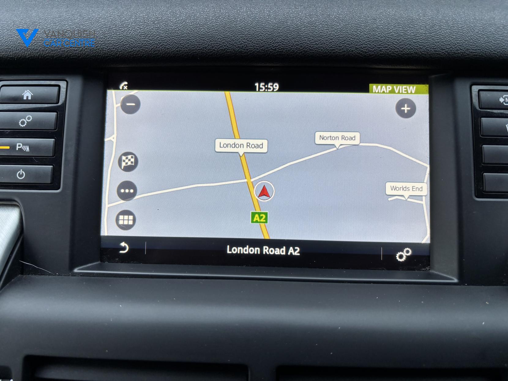 Land Rover Discovery Sport 2.0 TD4 SE Tech SUV 5dr Diesel Manual 4WD Euro 6 (s/s) (180 ps)