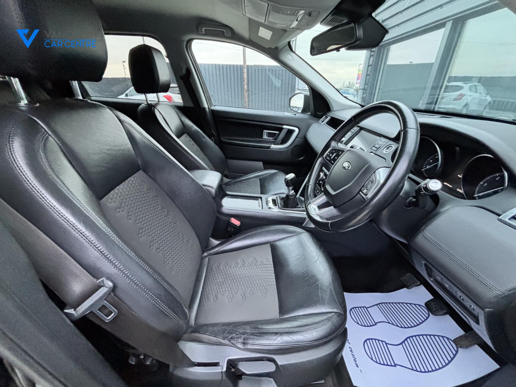 Land Rover Discovery Sport 2.0 TD4 SE Tech SUV 5dr Diesel Manual 4WD Euro 6 (s/s) (180 ps)