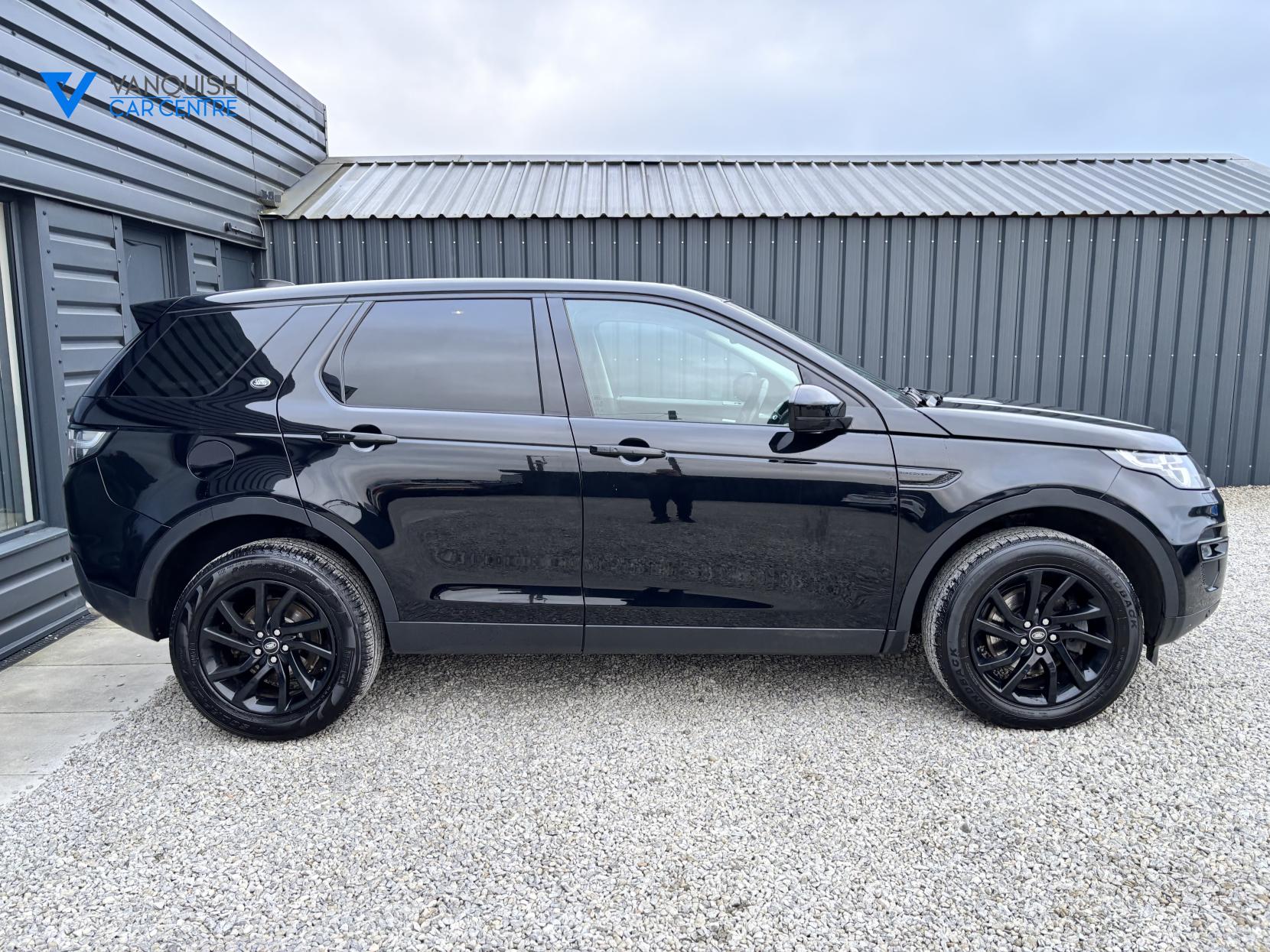 Land Rover Discovery Sport 2.0 TD4 SE Tech SUV 5dr Diesel Manual 4WD Euro 6 (s/s) (180 ps)