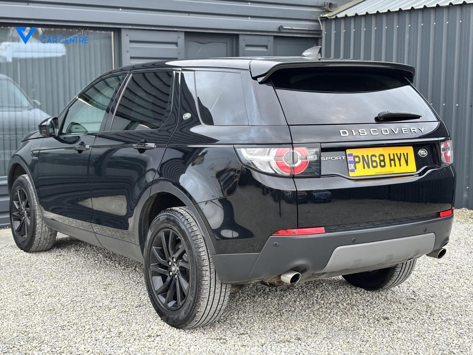 Land Rover Discovery Sport 2.0 TD4 SE Tech SUV 5dr Diesel Manual 4WD Euro 6 (s/s) (180 ps)