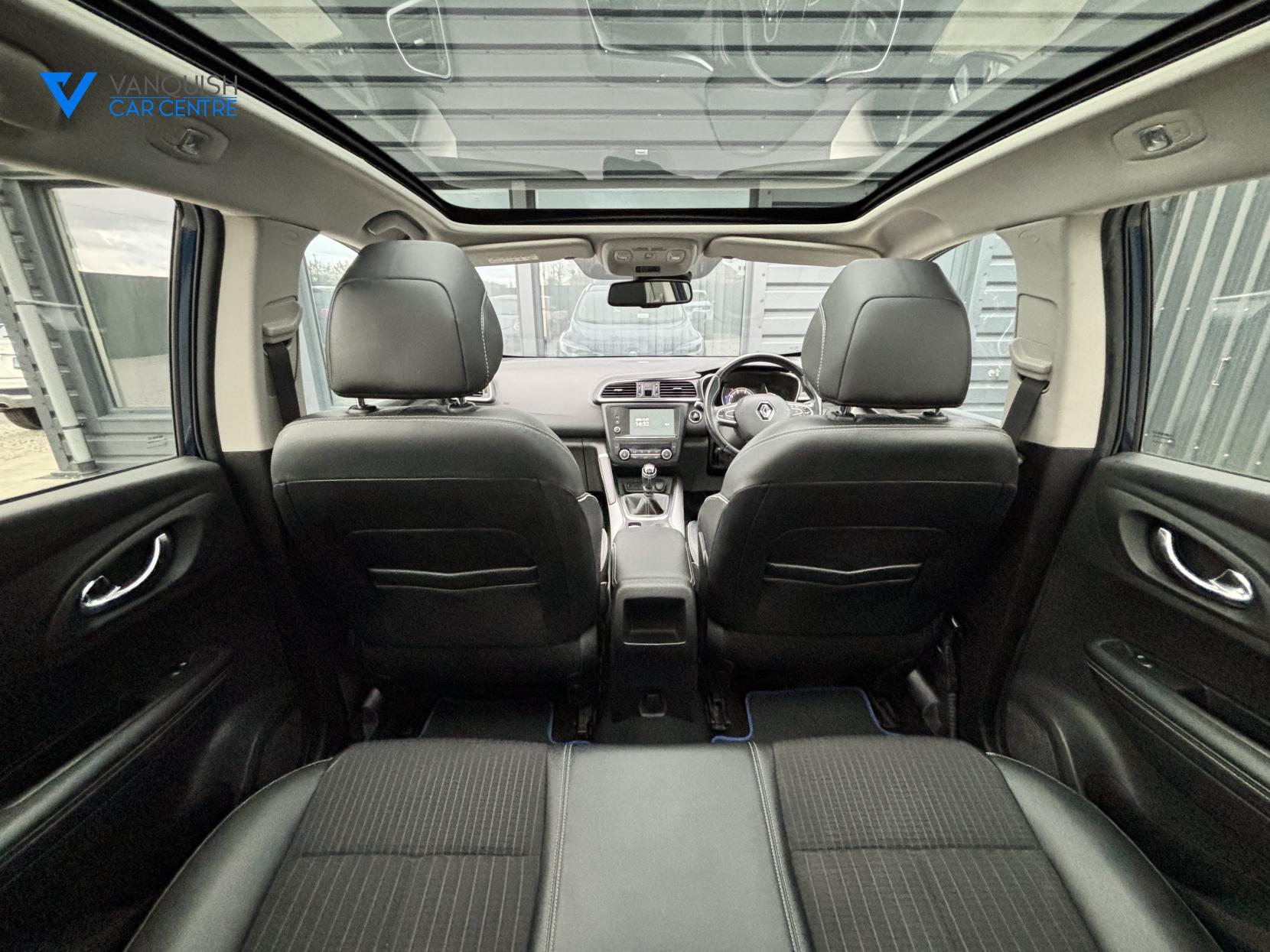 Renault Kadjar 1.2 TCe Signature Nav SUV 5dr Petrol Manual Euro 6 (s/s) (130 ps)