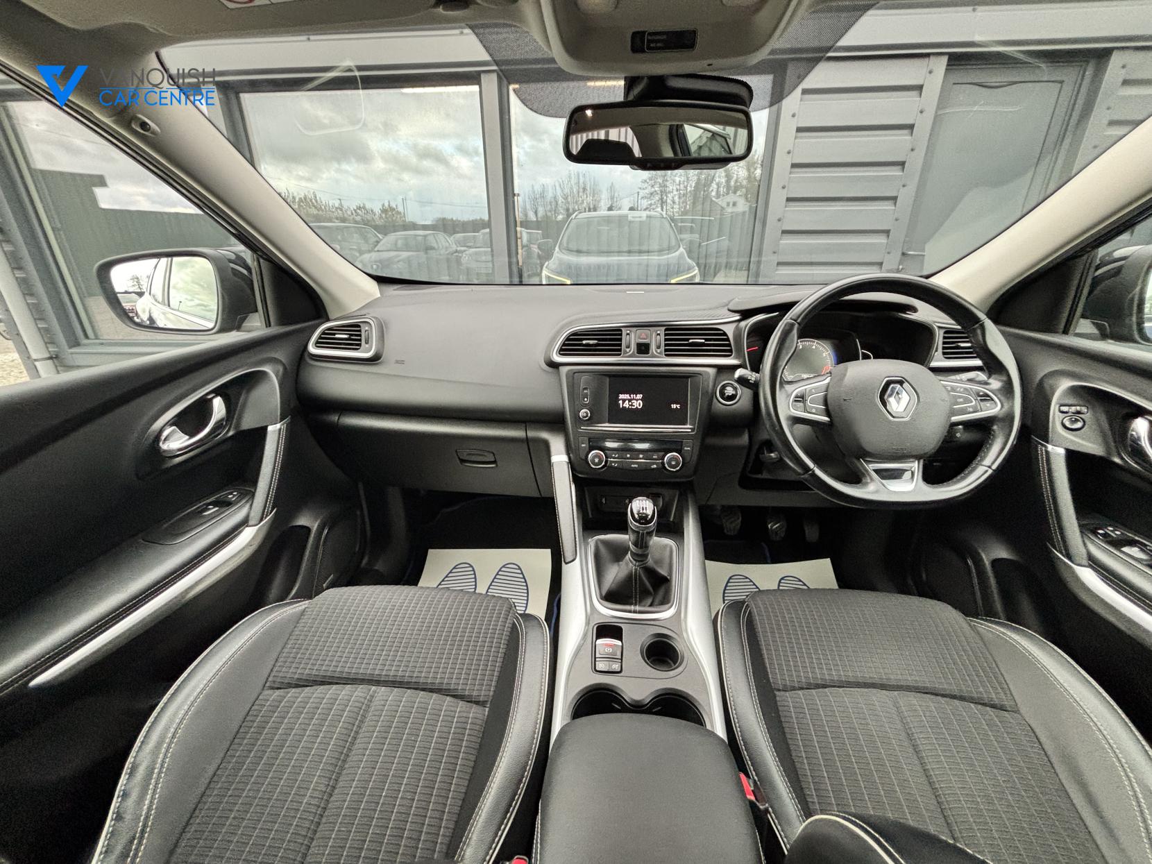 Renault Kadjar 1.2 TCe Signature Nav SUV 5dr Petrol Manual Euro 6 (s/s) (130 ps)