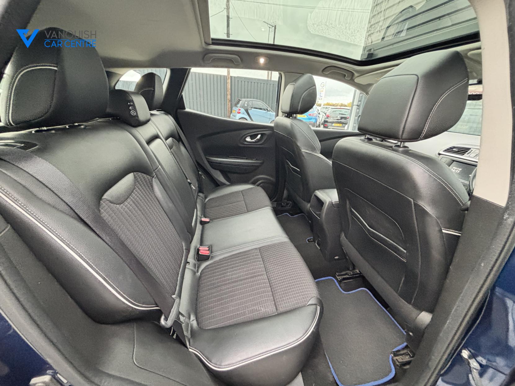 Renault Kadjar 1.2 TCe Signature Nav SUV 5dr Petrol Manual Euro 6 (s/s) (130 ps)