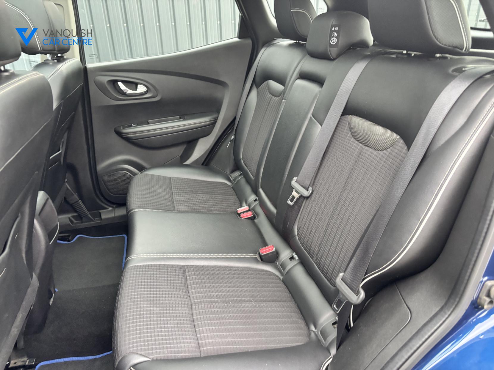 Renault Kadjar 1.2 TCe Signature Nav SUV 5dr Petrol Manual Euro 6 (s/s) (130 ps)