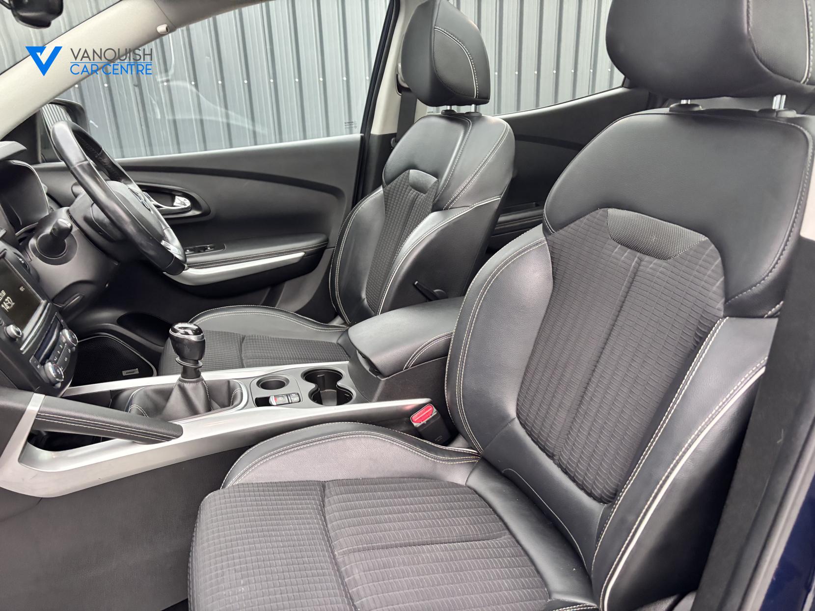 Renault Kadjar 1.2 TCe Signature Nav SUV 5dr Petrol Manual Euro 6 (s/s) (130 ps)