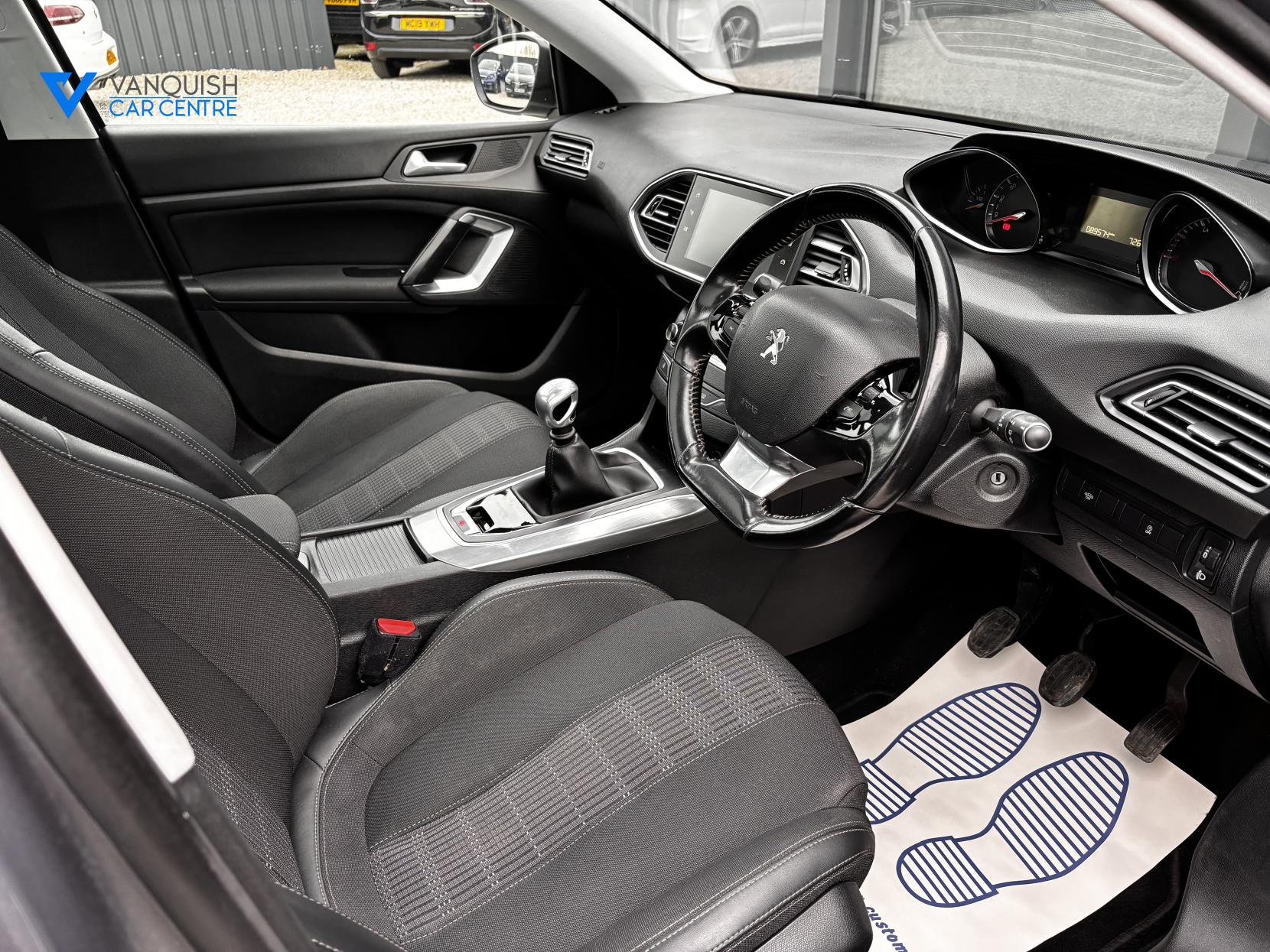 Peugeot 308 1.5 BlueHDi Allure Hatchback 5dr Diesel Manual Euro 6 (s/s) (130 ps)