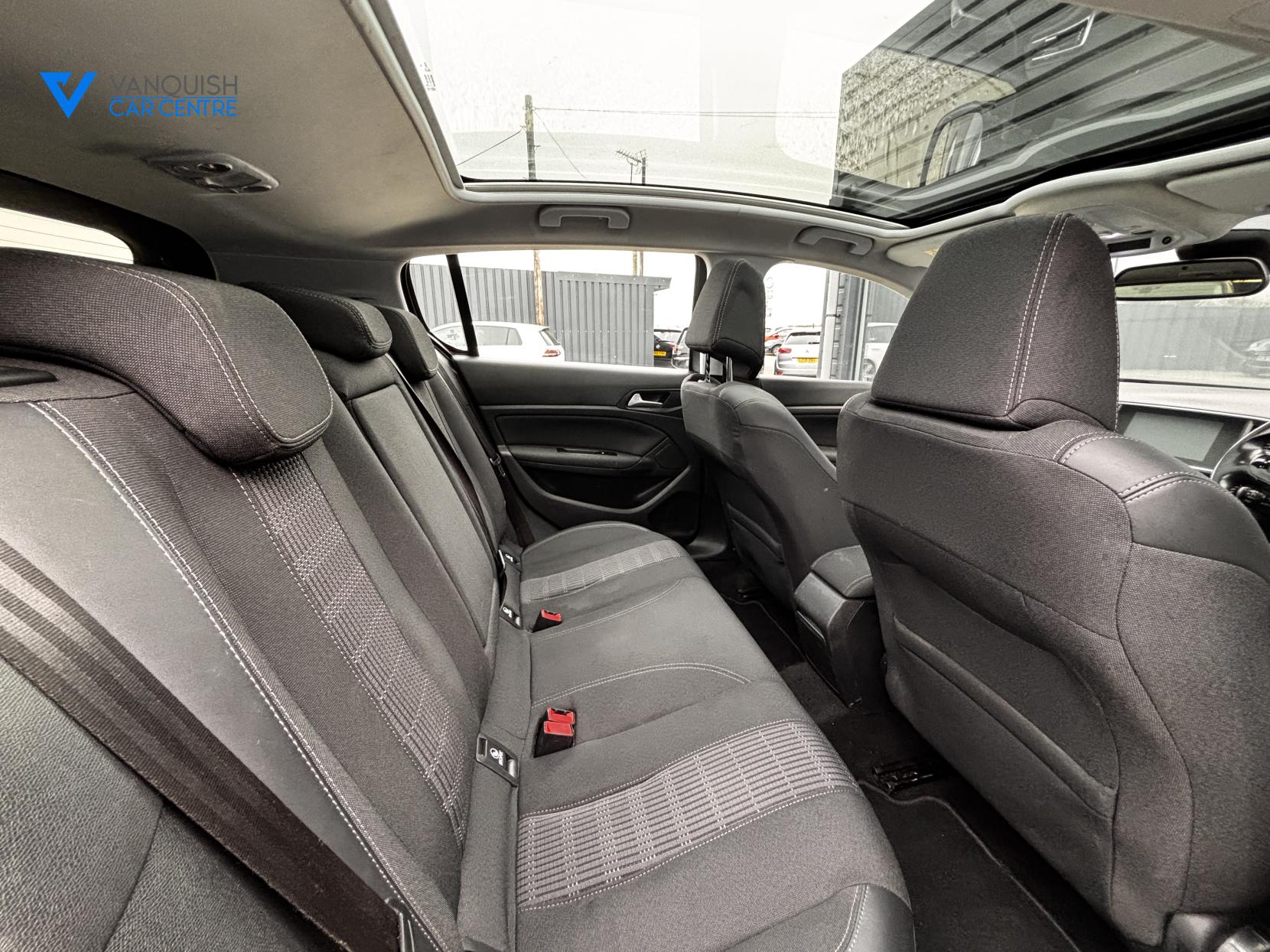 Peugeot 308 1.5 BlueHDi Allure Hatchback 5dr Diesel Manual Euro 6 (s/s) (130 ps)