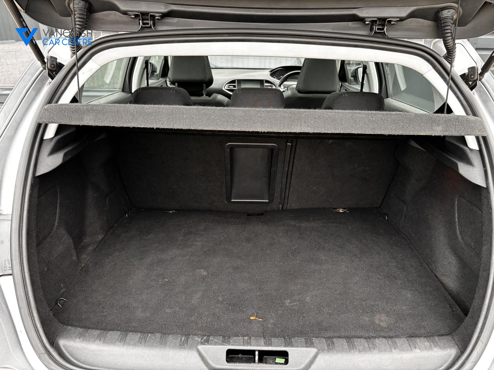 Peugeot 308 1.5 BlueHDi Allure Hatchback 5dr Diesel Manual Euro 6 (s/s) (130 ps)