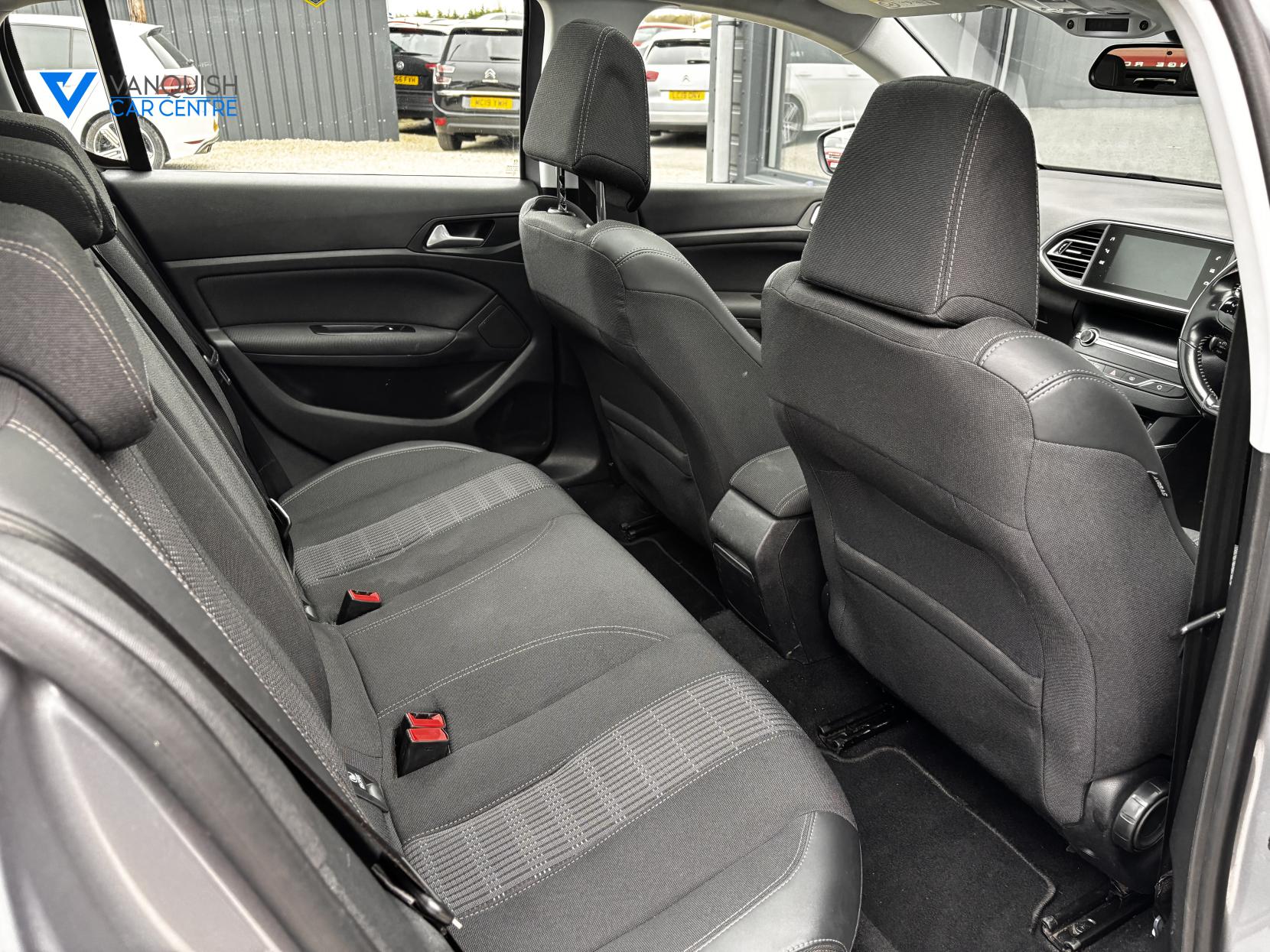 Peugeot 308 1.5 BlueHDi Allure Hatchback 5dr Diesel Manual Euro 6 (s/s) (130 ps)