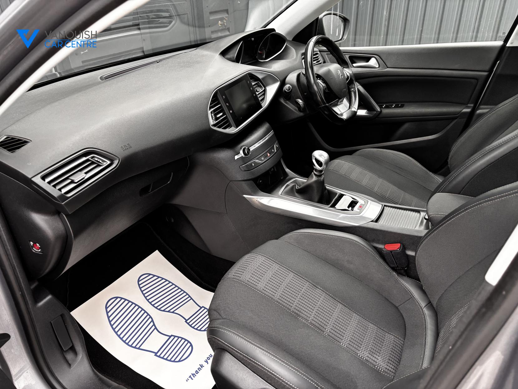 Peugeot 308 1.5 BlueHDi Allure Hatchback 5dr Diesel Manual Euro 6 (s/s) (130 ps)