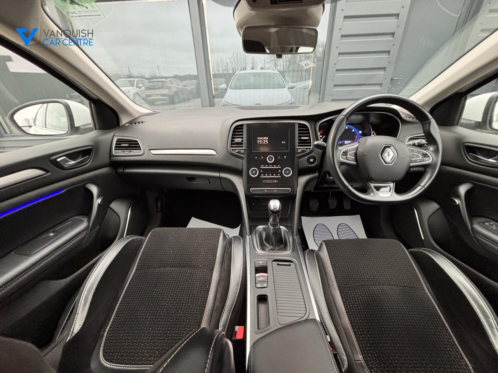 Renault Megane 1.5 dCi Dynamique Nav Sport Tourer 5dr Diesel Manual Euro 6 (s/s) (110 ps)