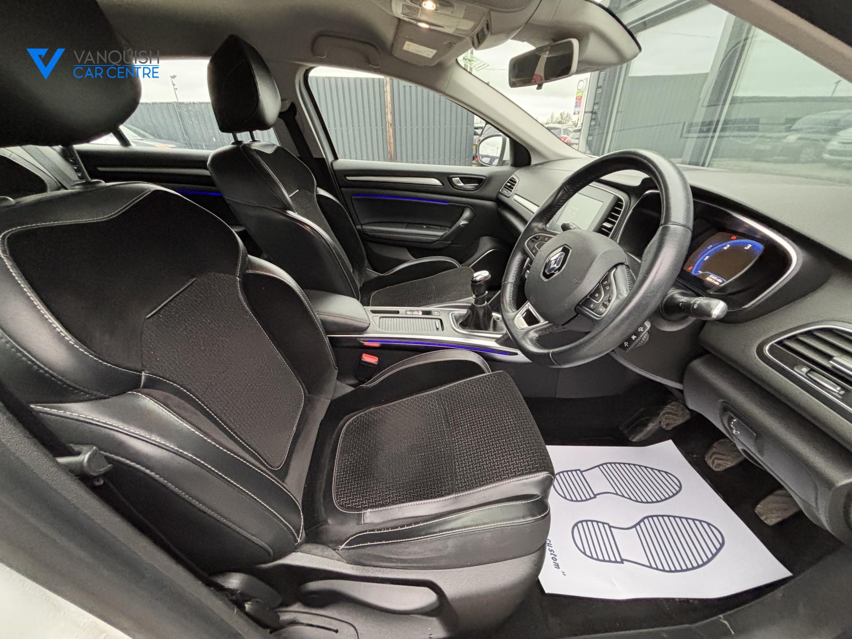 Renault Megane 1.5 dCi Dynamique Nav Sport Tourer 5dr Diesel Manual Euro 6 (s/s) (110 ps)