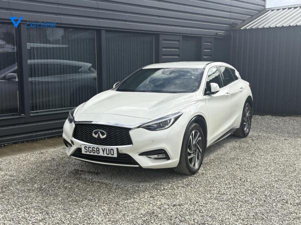 Infiniti Q30 1.5d Luxe Tech Hatchback 5dr Diesel DCT Euro 6 (s/s) (109 ps)