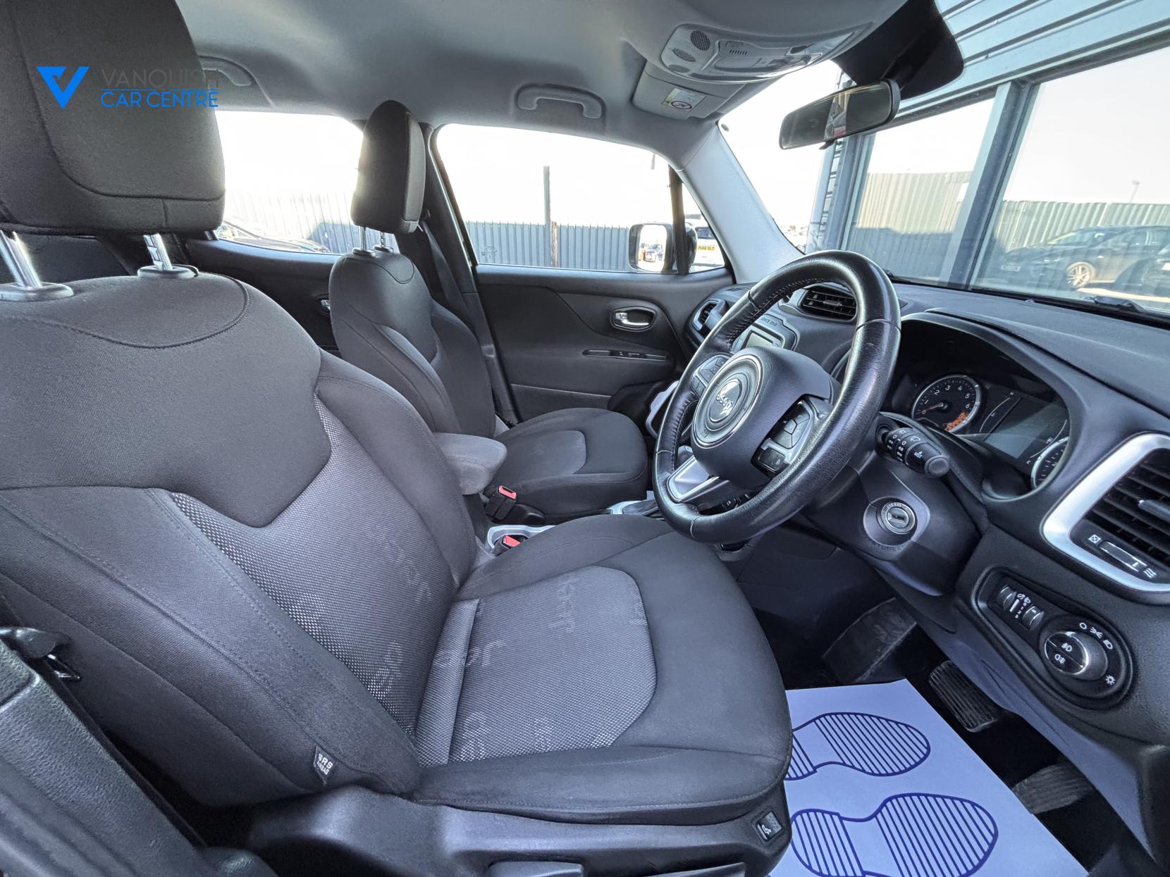 Jeep Renegade 1.4T MultiAirII Longitude SUV 5dr Petrol DDCT Euro 6 (s/s) (140 ps)