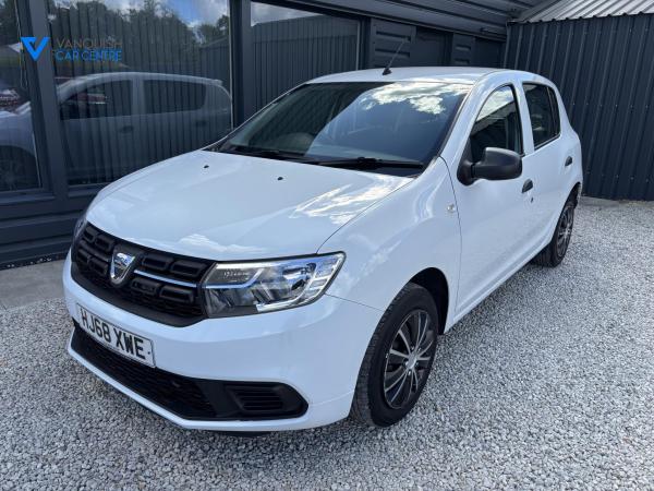 Dacia Sandero 1.0 SCe Essential Hatchback 5dr Petrol Manual Euro 6 (75 ps)