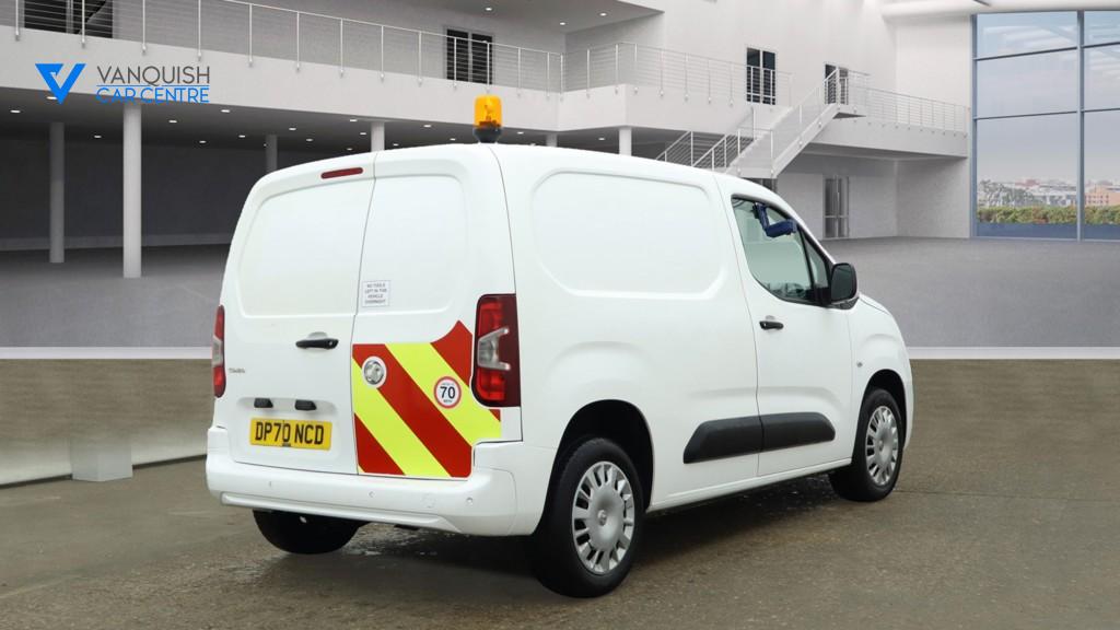 Vauxhall Combo 1.5 Turbo D 2300 Sportive Panel Van 4dr Diesel Manual L1 H1 Euro 6 (100 ps)