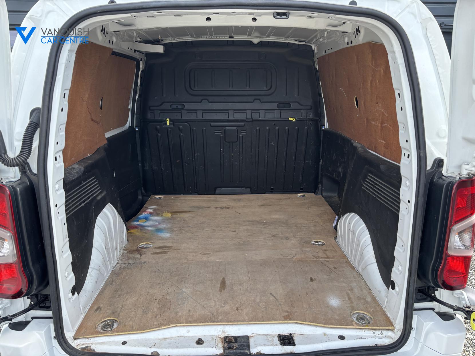 Vauxhall Combo 1.5 Turbo D 2300 Sportive Panel Van 4dr Diesel Manual L1 H1 Euro 6 (100 ps)