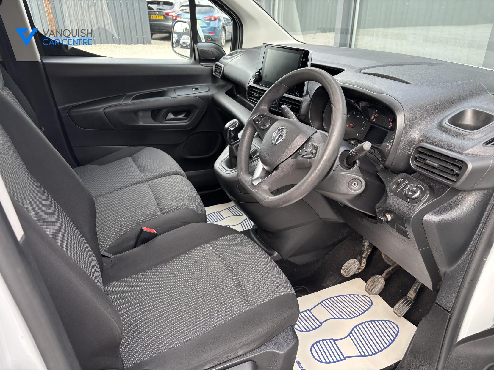 Vauxhall Combo 1.5 Turbo D 2300 Sportive Panel Van 4dr Diesel Manual L1 H1 Euro 6 (100 ps)