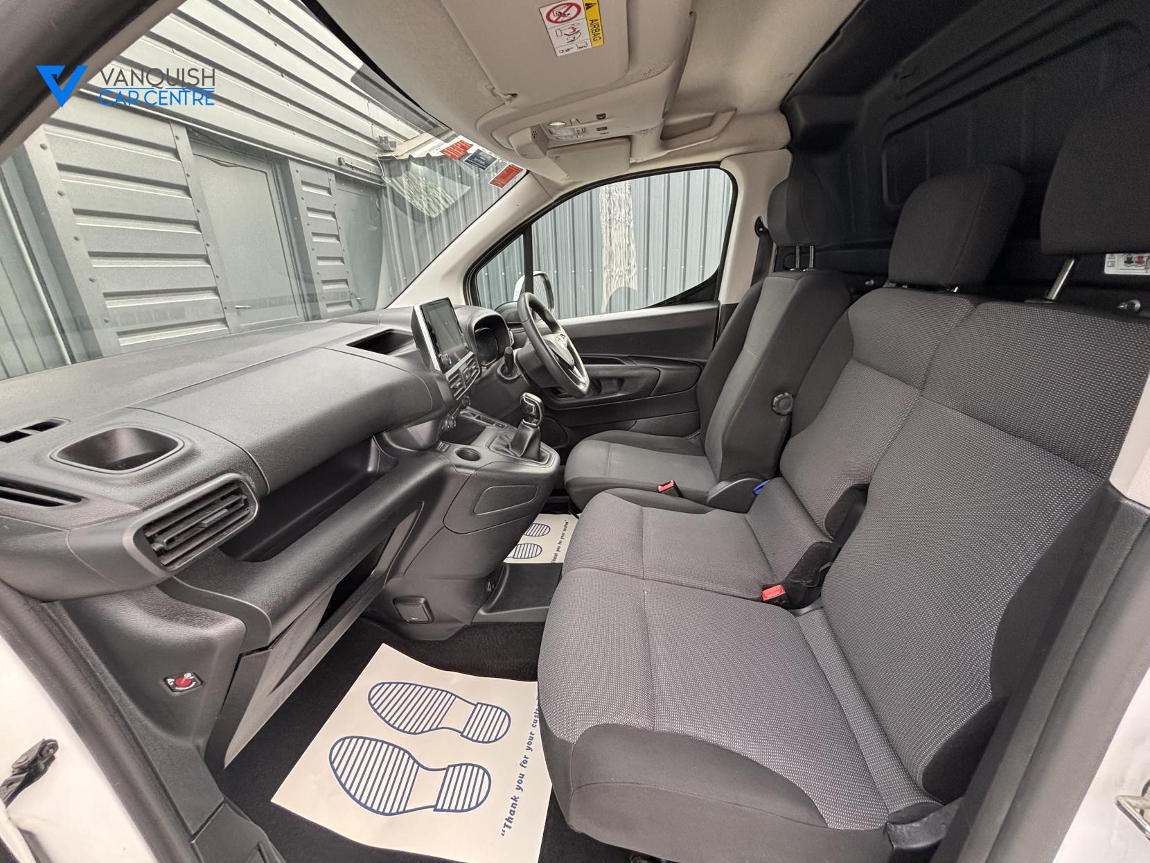 Vauxhall Combo 1.5 Turbo D 2300 Sportive Panel Van 4dr Diesel Manual L1 H1 Euro 6 (100 ps)