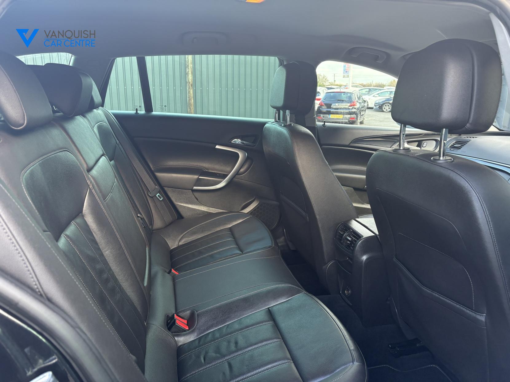 Vauxhall Insignia 1.6 CDTi ecoFLEX Elite Nav Sports Tourer 5dr Diesel Manual Euro 6 (s/s) (136 ps)