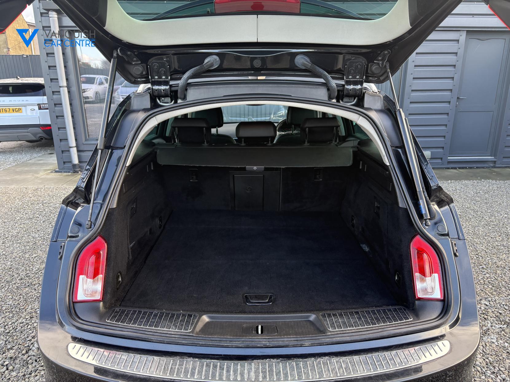 Vauxhall Insignia 1.6 CDTi ecoFLEX Elite Nav Sports Tourer 5dr Diesel Manual Euro 6 (s/s) (136 ps)