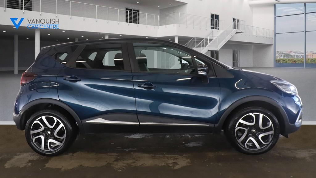 Renault Captur 0.9 TCe ENERGY Iconic SUV 5dr Petrol Manual Euro 6 (s/s) (90 ps)
