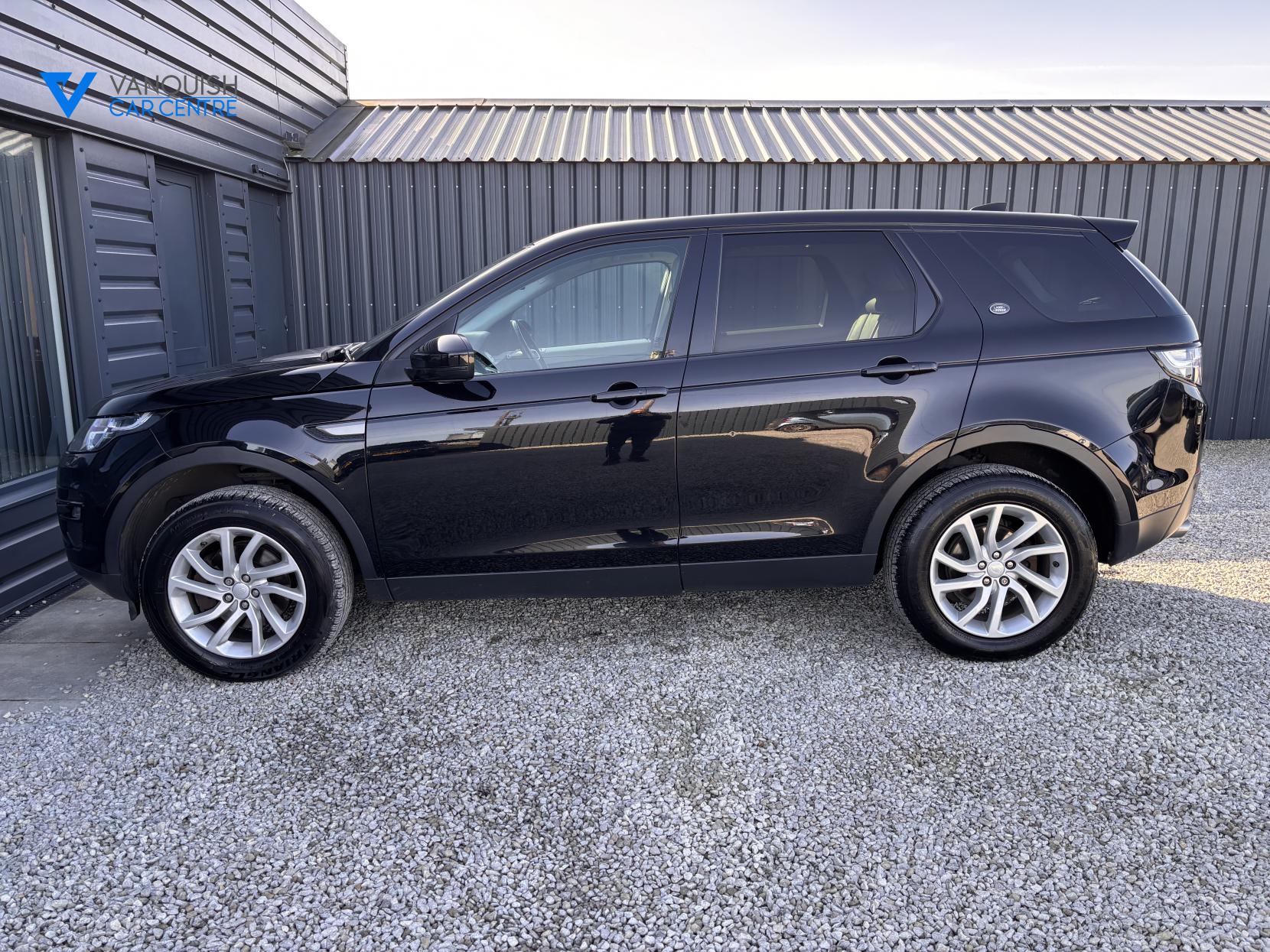Land Rover Discovery Sport 2.0 TD4 SE Tech SUV 5dr Diesel Manual 4WD Euro 6 (s/s) (180 ps)