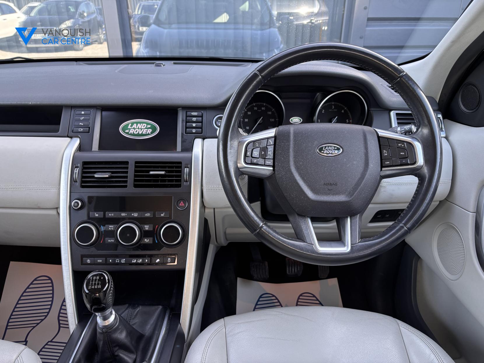 Land Rover Discovery Sport 2.0 TD4 SE Tech SUV 5dr Diesel Manual 4WD Euro 6 (s/s) (180 ps)