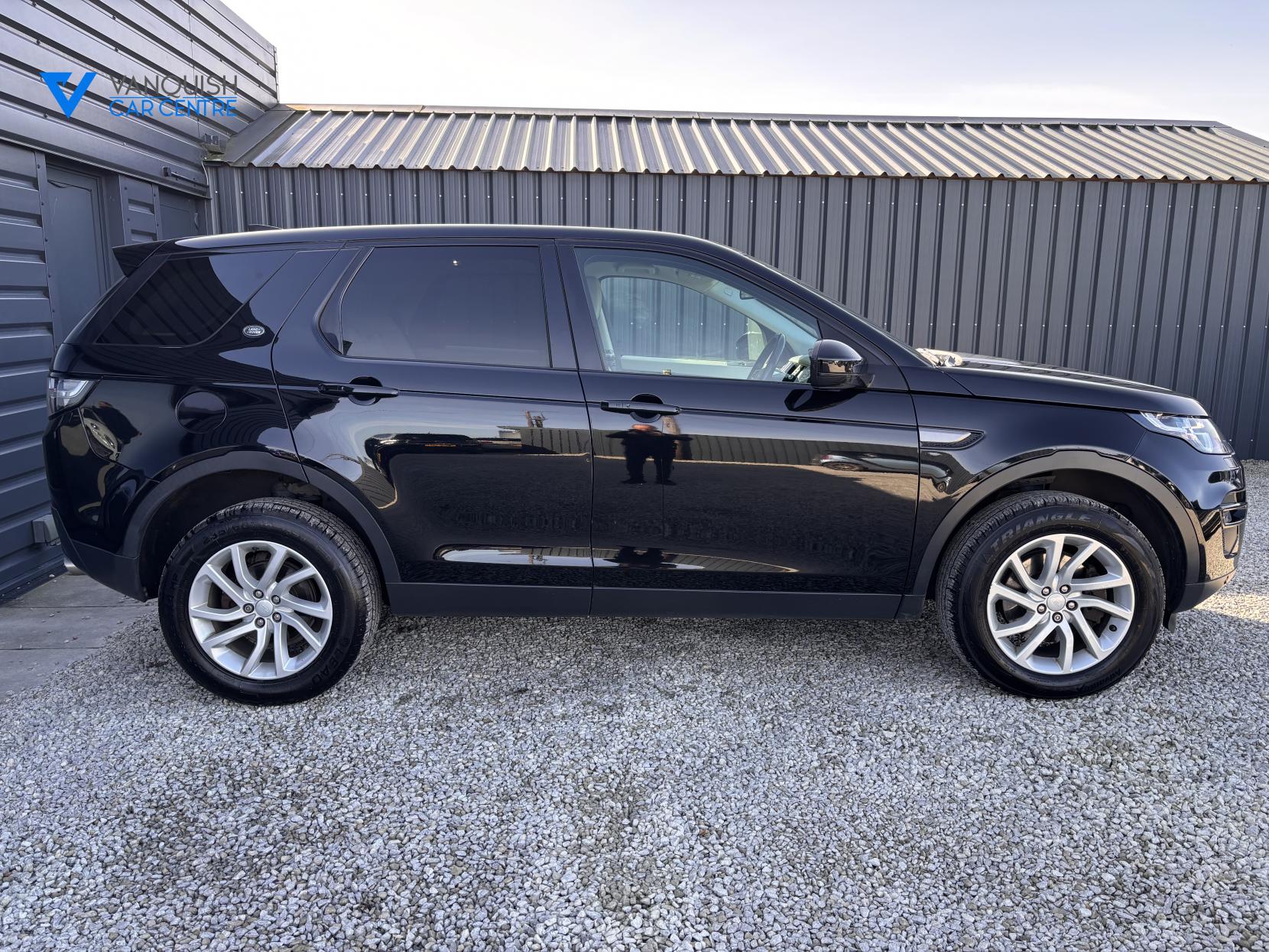 Land Rover Discovery Sport 2.0 TD4 SE Tech SUV 5dr Diesel Manual 4WD Euro 6 (s/s) (180 ps)