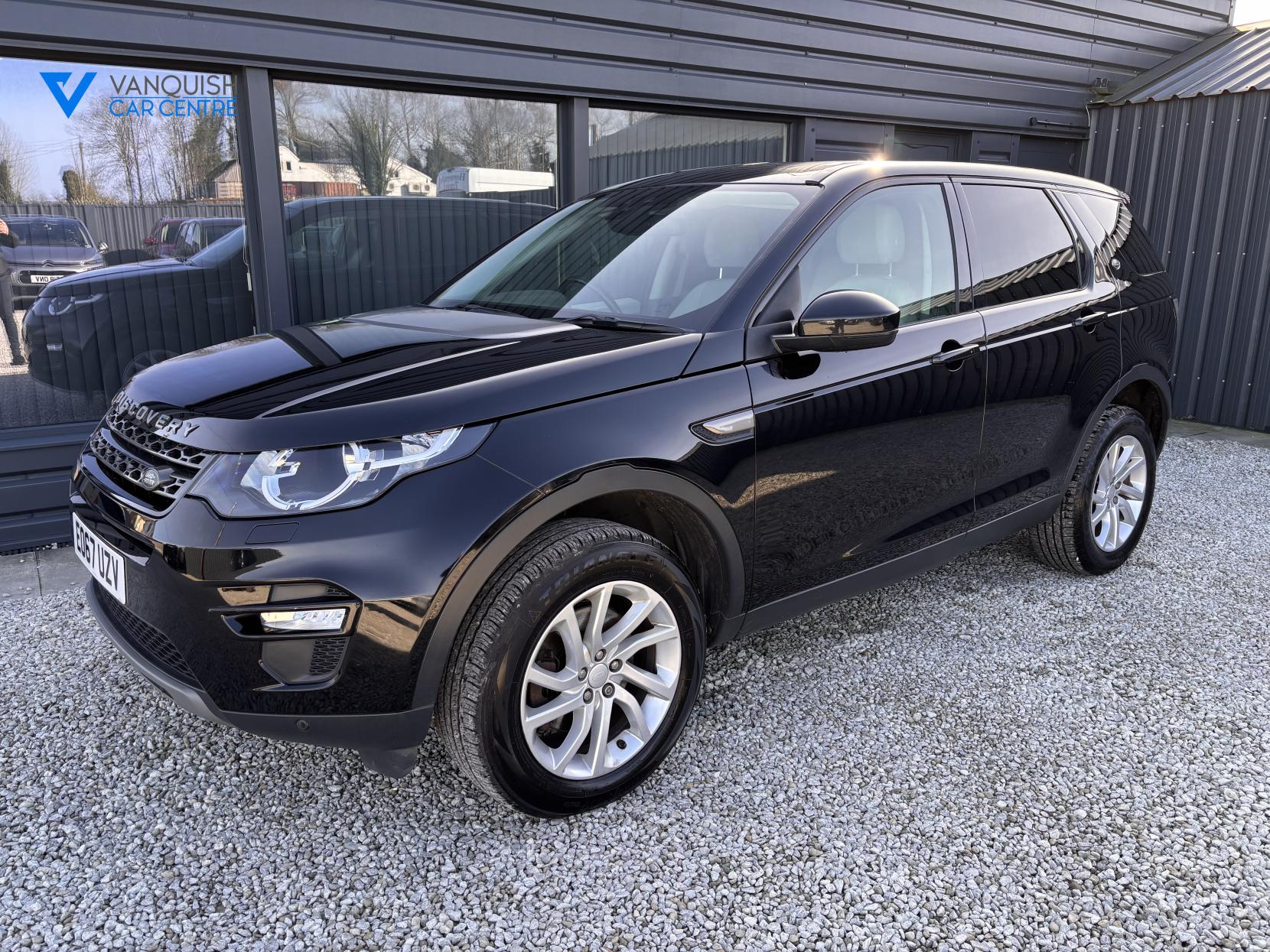 Land Rover Discovery Sport 2.0 TD4 SE Tech SUV 5dr Diesel Manual 4WD Euro 6 (s/s) (180 ps)