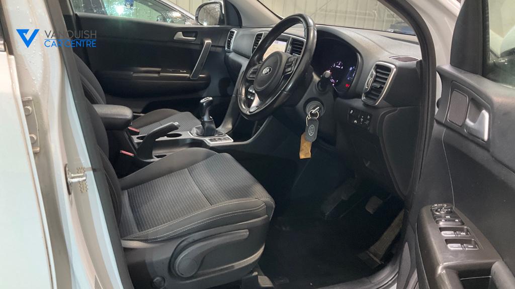 Kia Sportage 1.7 CRDi 2 SUV 5dr Diesel Manual Euro 6 (s/s) (114 bhp)