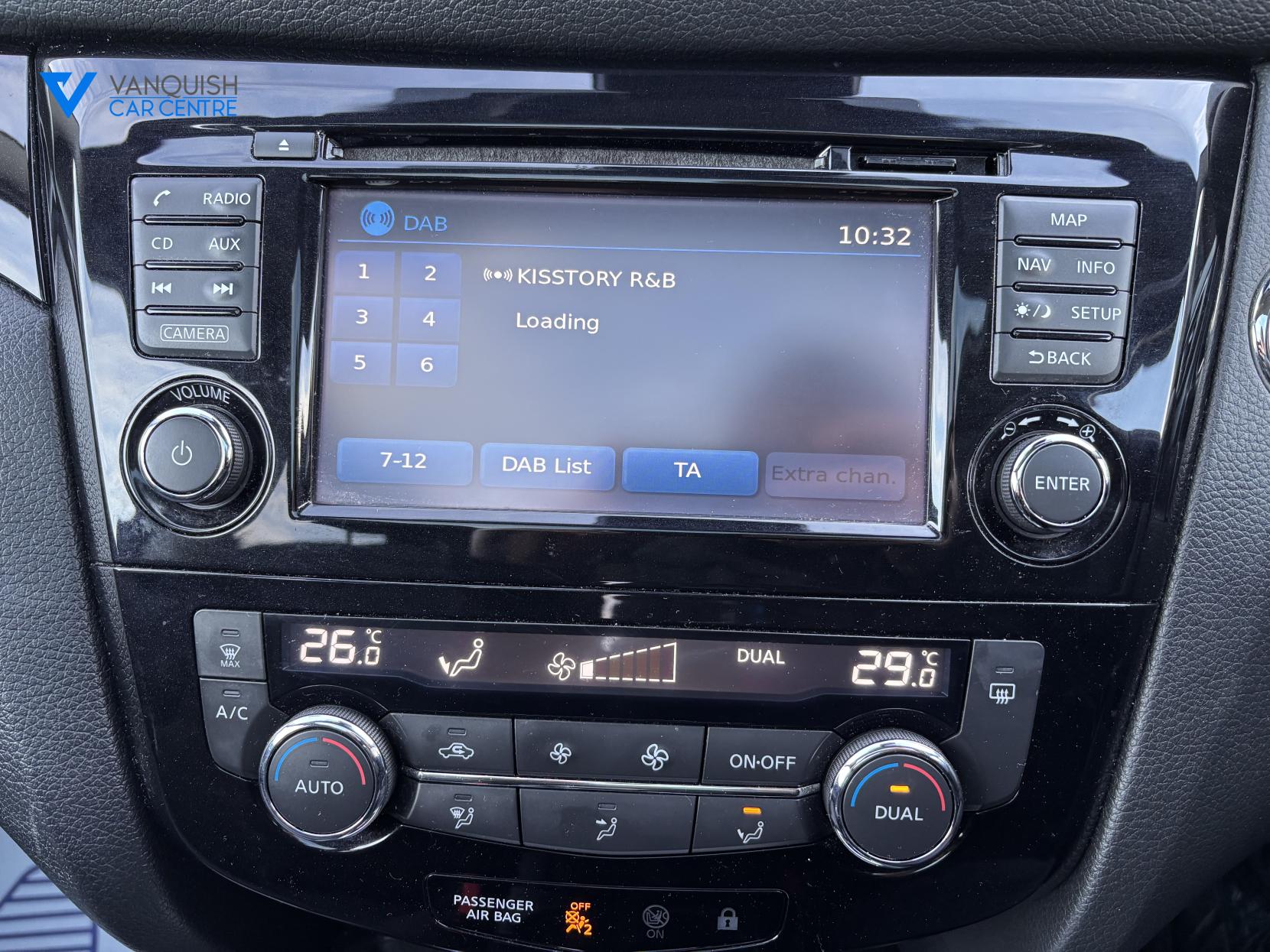 Nissan Qashqai 1.6 dCi N-Connecta SUV 5dr Diesel XTRON 2WD Euro 6 (s/s) (130 ps)