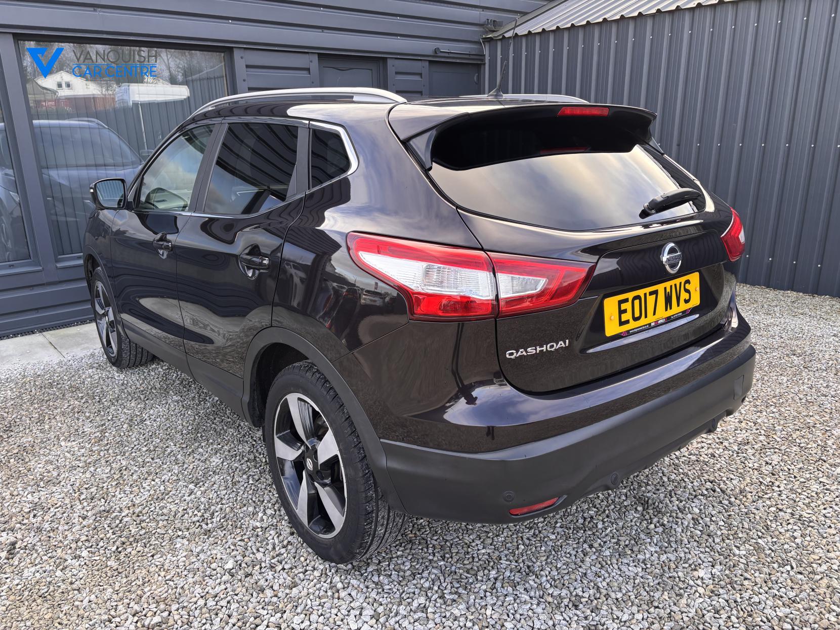 Nissan Qashqai 1.6 dCi N-Connecta SUV 5dr Diesel XTRON 2WD Euro 6 (s/s) (130 ps)