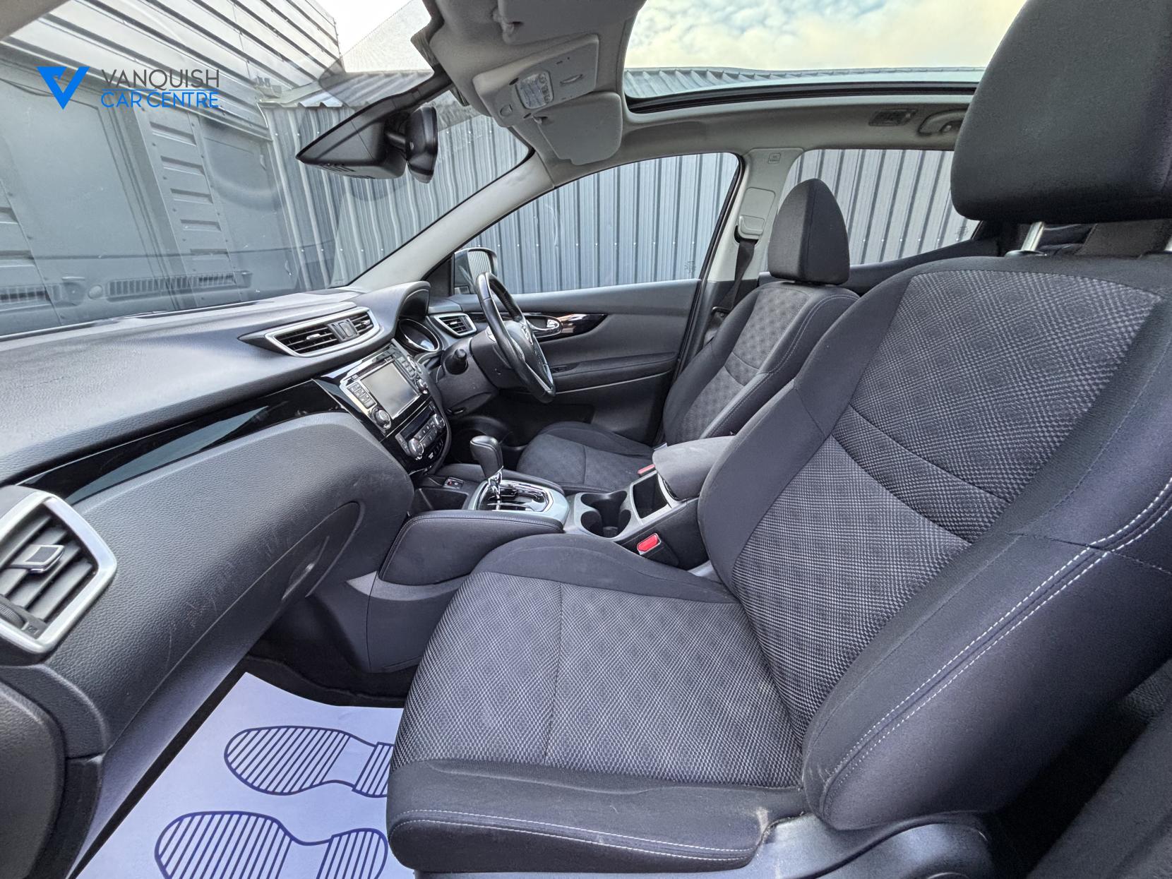 Nissan Qashqai 1.6 dCi N-Connecta SUV 5dr Diesel XTRON 2WD Euro 6 (s/s) (130 ps)