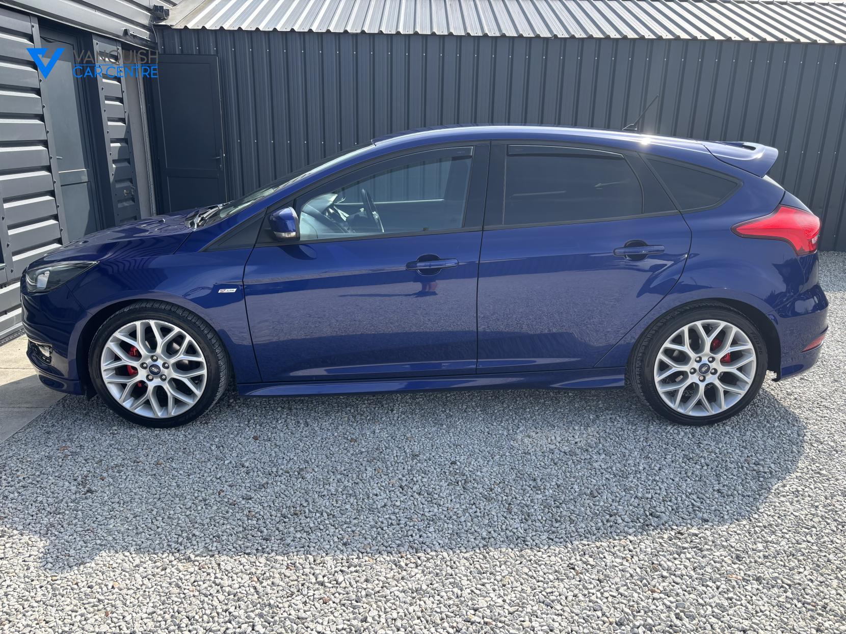 Ford Focus 1.0T EcoBoost ST-Line Hatchback 5dr Petrol Manual Euro 6 (s/s) (125 ps)