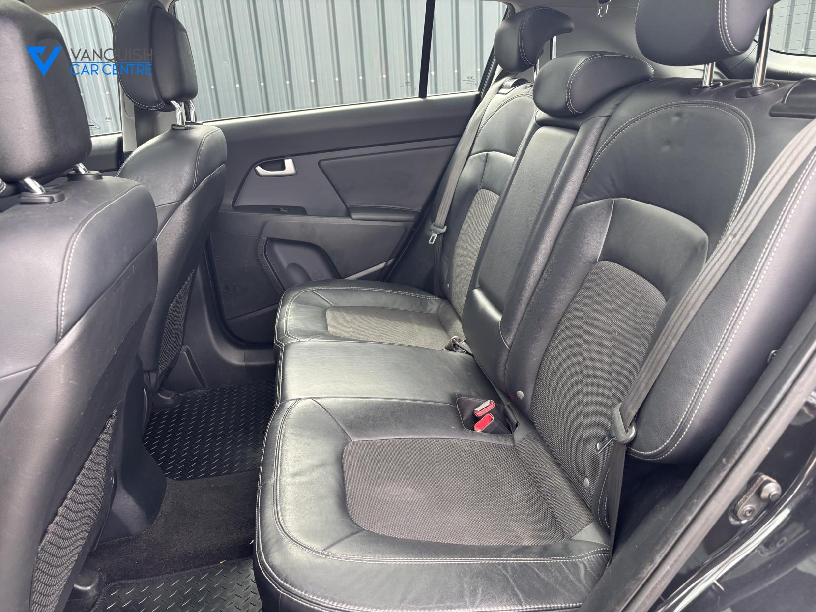 Kia Sportage 1.7 CRDi EcoDynamics 2 SUV 5dr Diesel Manual 2WD Euro 5 (s/s) (114 bhp)