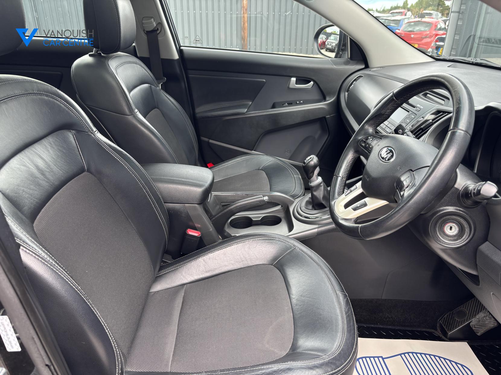 Kia Sportage 1.7 CRDi EcoDynamics 2 SUV 5dr Diesel Manual 2WD Euro 5 (s/s) (114 bhp)