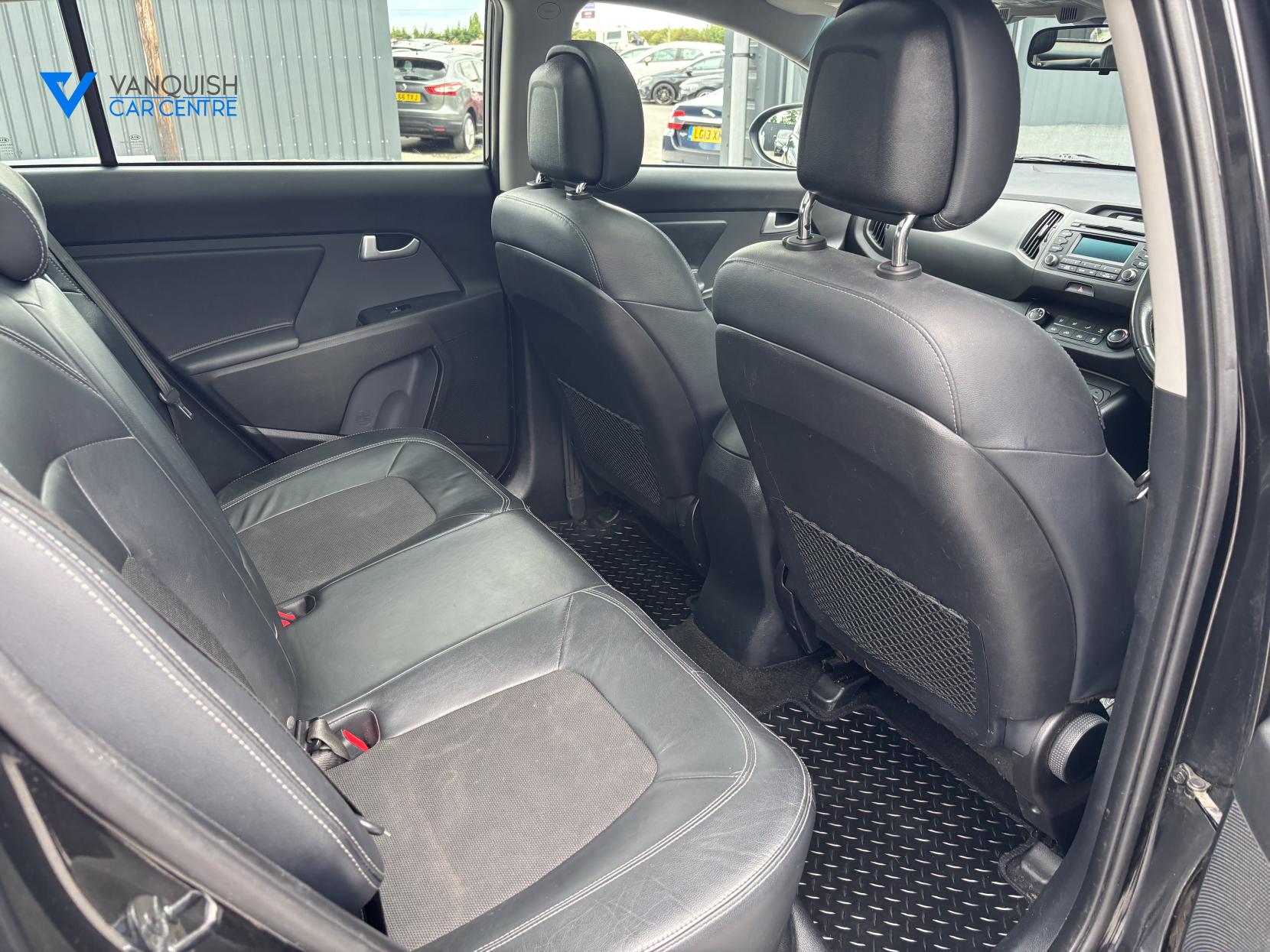 Kia Sportage 1.7 CRDi EcoDynamics 2 SUV 5dr Diesel Manual 2WD Euro 5 (s/s) (114 bhp)