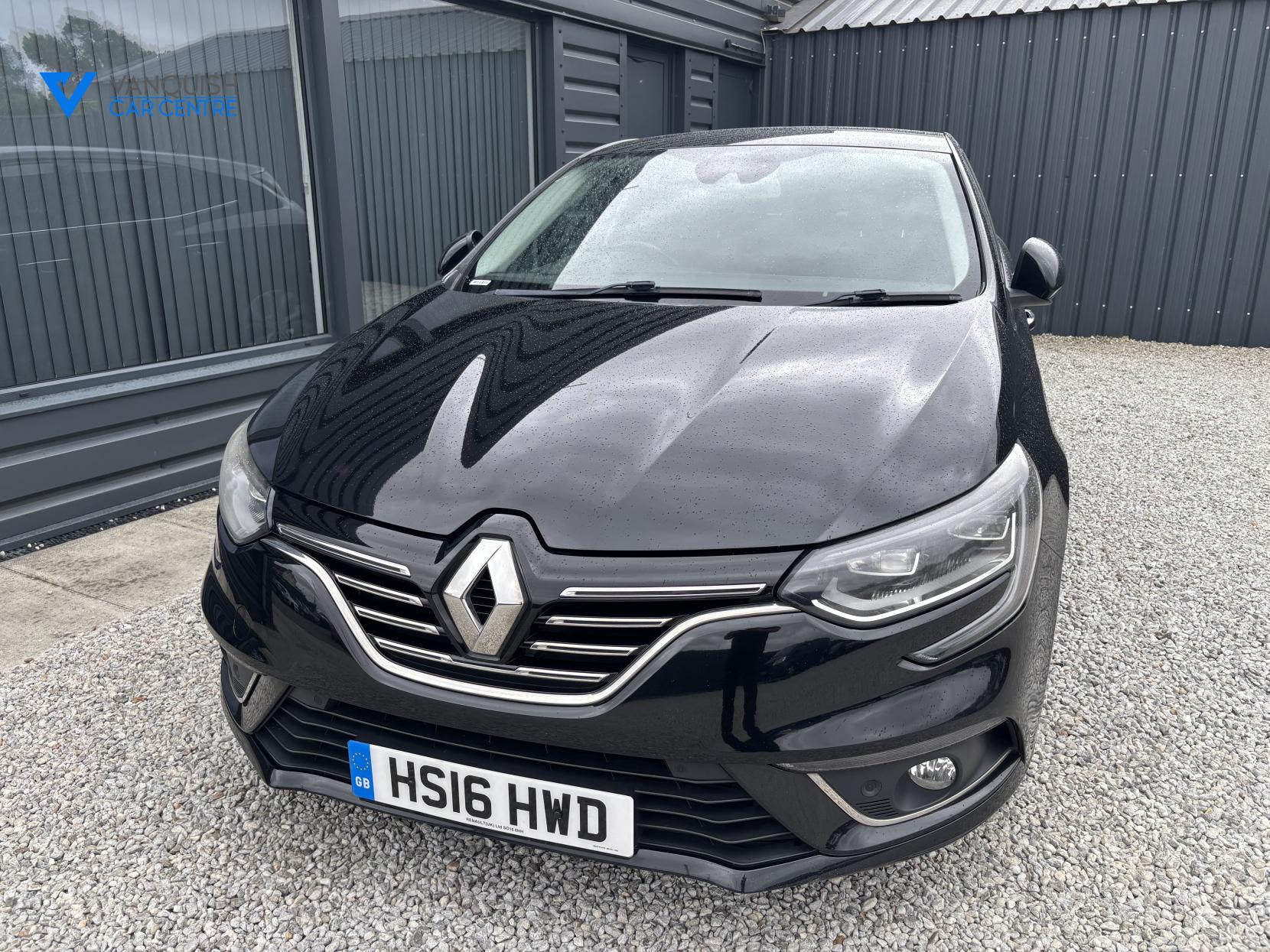 Renault Megane 1.6 dCi Signature Nav Hatchback 5dr Diesel Manual Euro 6 (s/s) (130 ps)