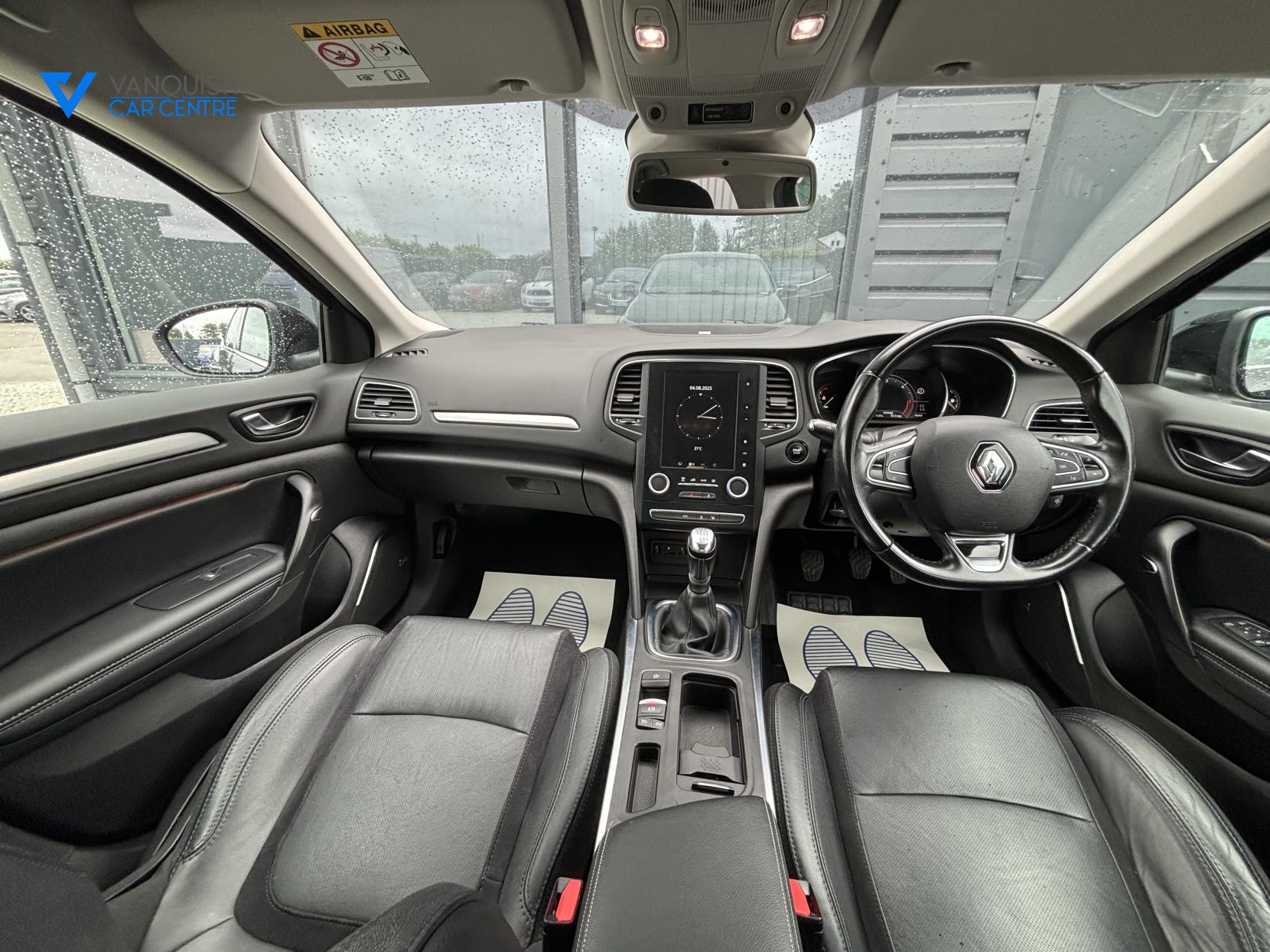 Renault Megane 1.6 dCi Signature Nav Hatchback 5dr Diesel Manual Euro 6 (s/s) (130 ps)