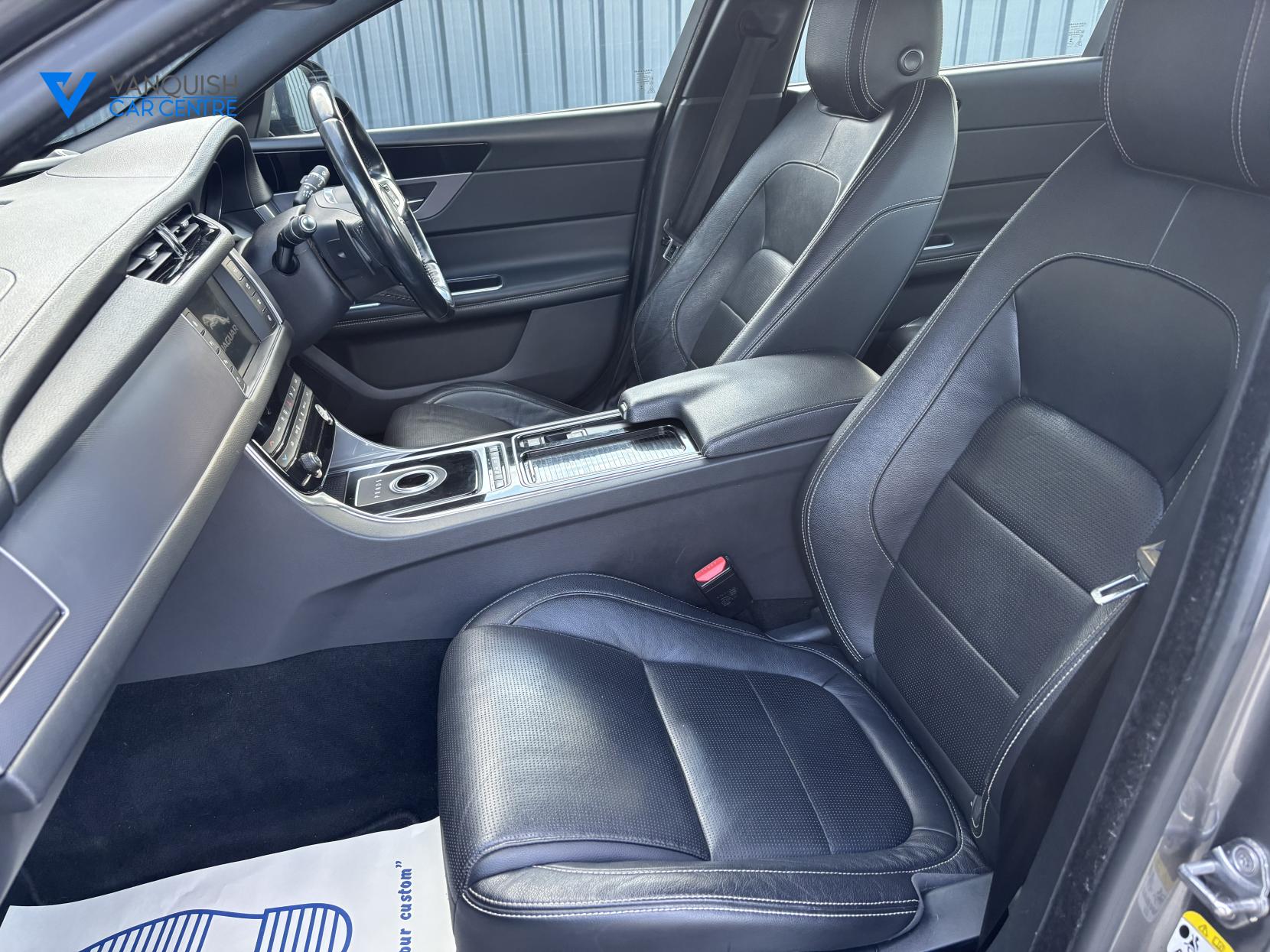 Jaguar XF 2.0d R-Sport Saloon 4dr Diesel Auto Euro 6 (s/s) (180 ps)