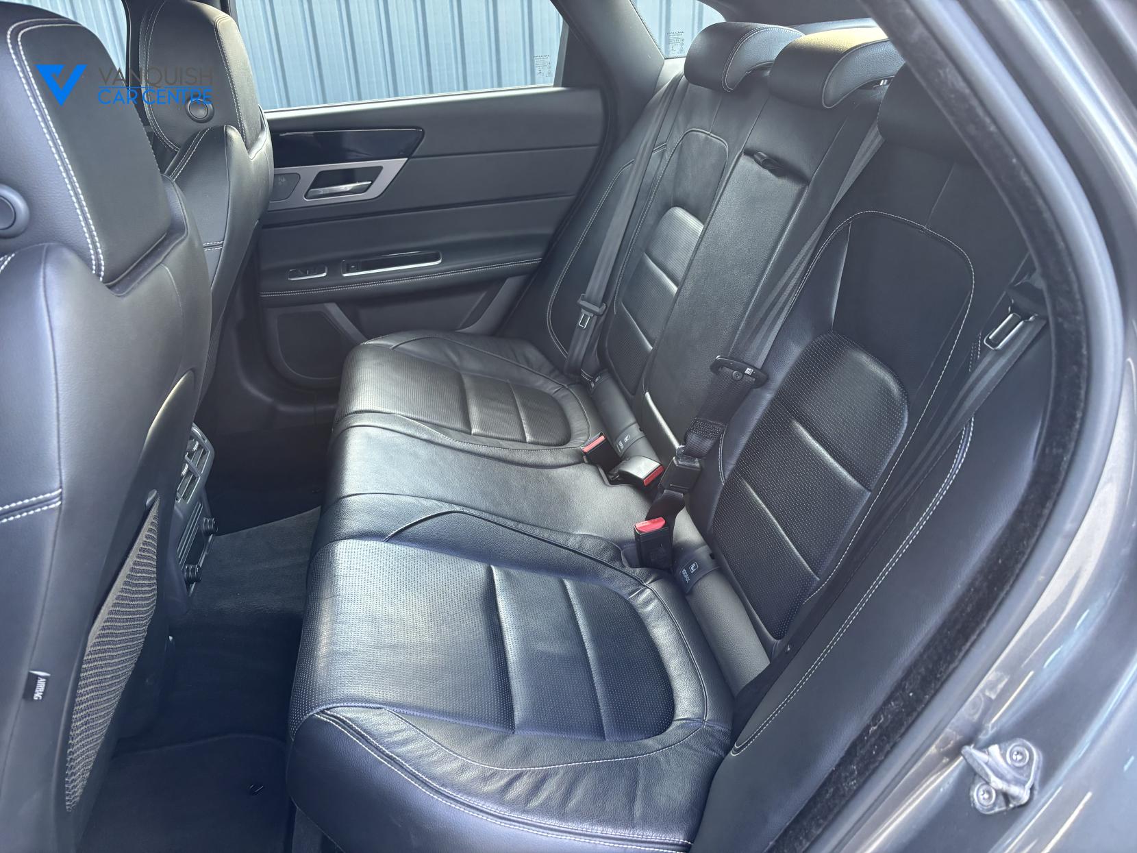 Jaguar XF 2.0d R-Sport Saloon 4dr Diesel Auto Euro 6 (s/s) (180 ps)