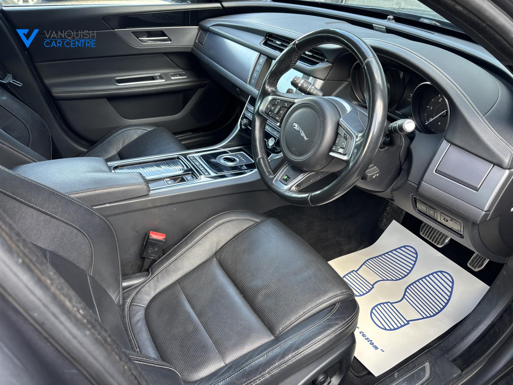 Jaguar XF 2.0d R-Sport Saloon 4dr Diesel Auto Euro 6 (s/s) (180 ps)