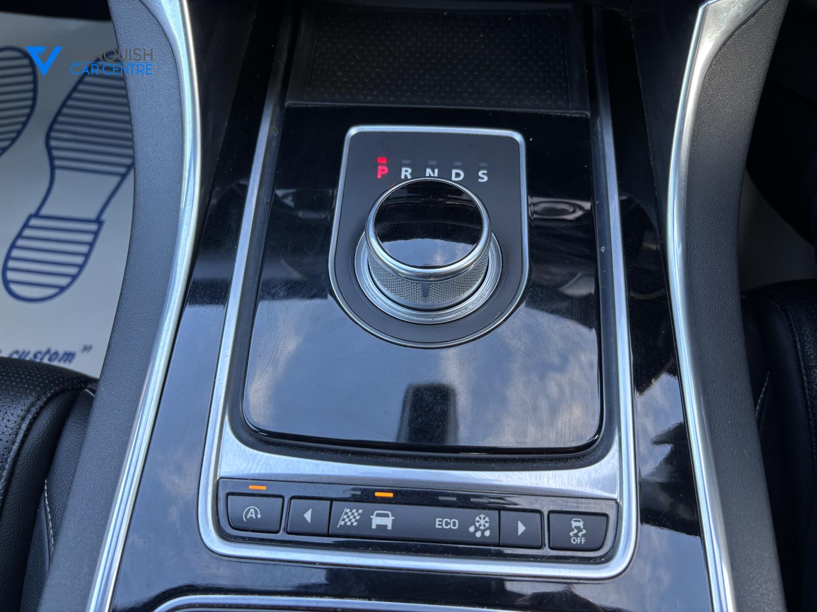 Jaguar XF 2.0d R-Sport Saloon 4dr Diesel Auto Euro 6 (s/s) (180 ps)