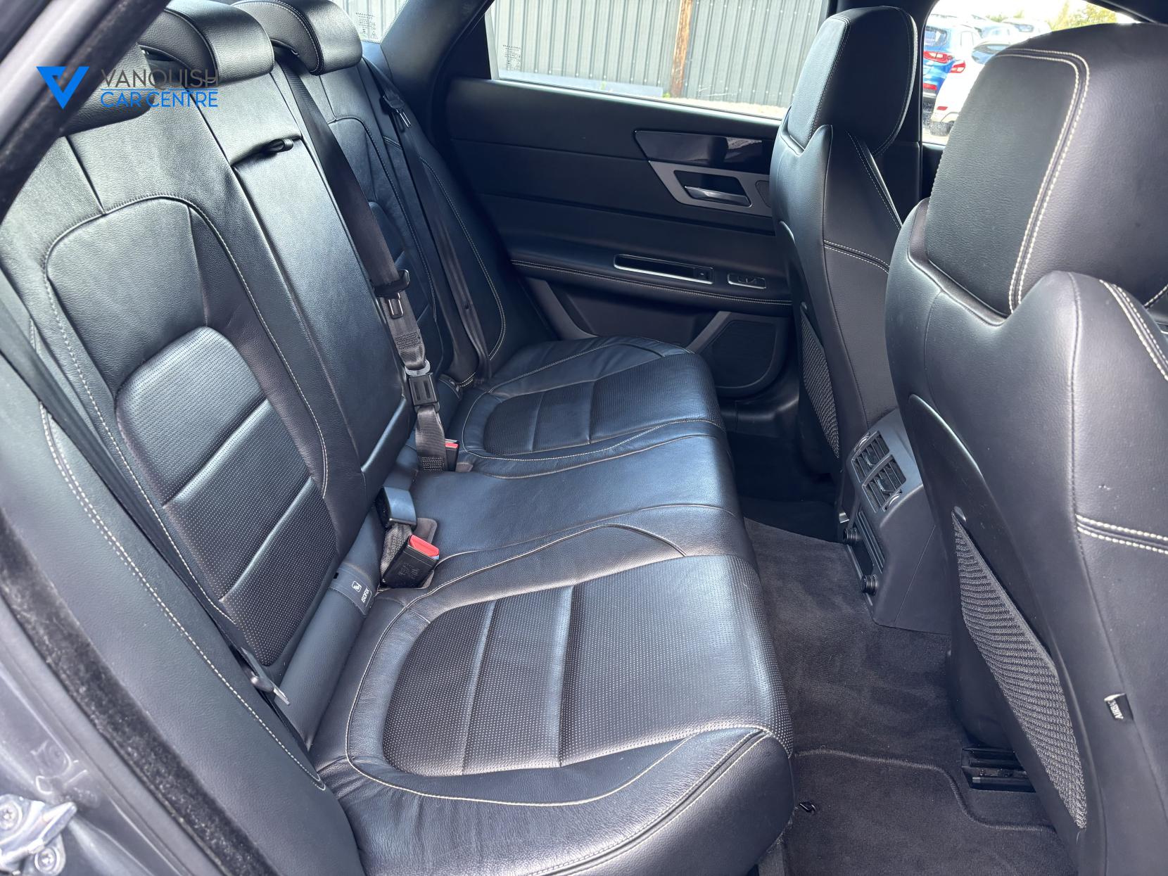 Jaguar XF 2.0d R-Sport Saloon 4dr Diesel Auto Euro 6 (s/s) (180 ps)