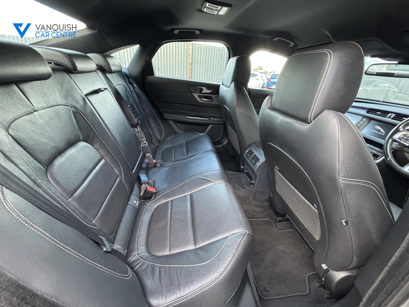 Jaguar XF 2.0d R-Sport Saloon 4dr Diesel Auto Euro 6 (s/s) (180 ps)