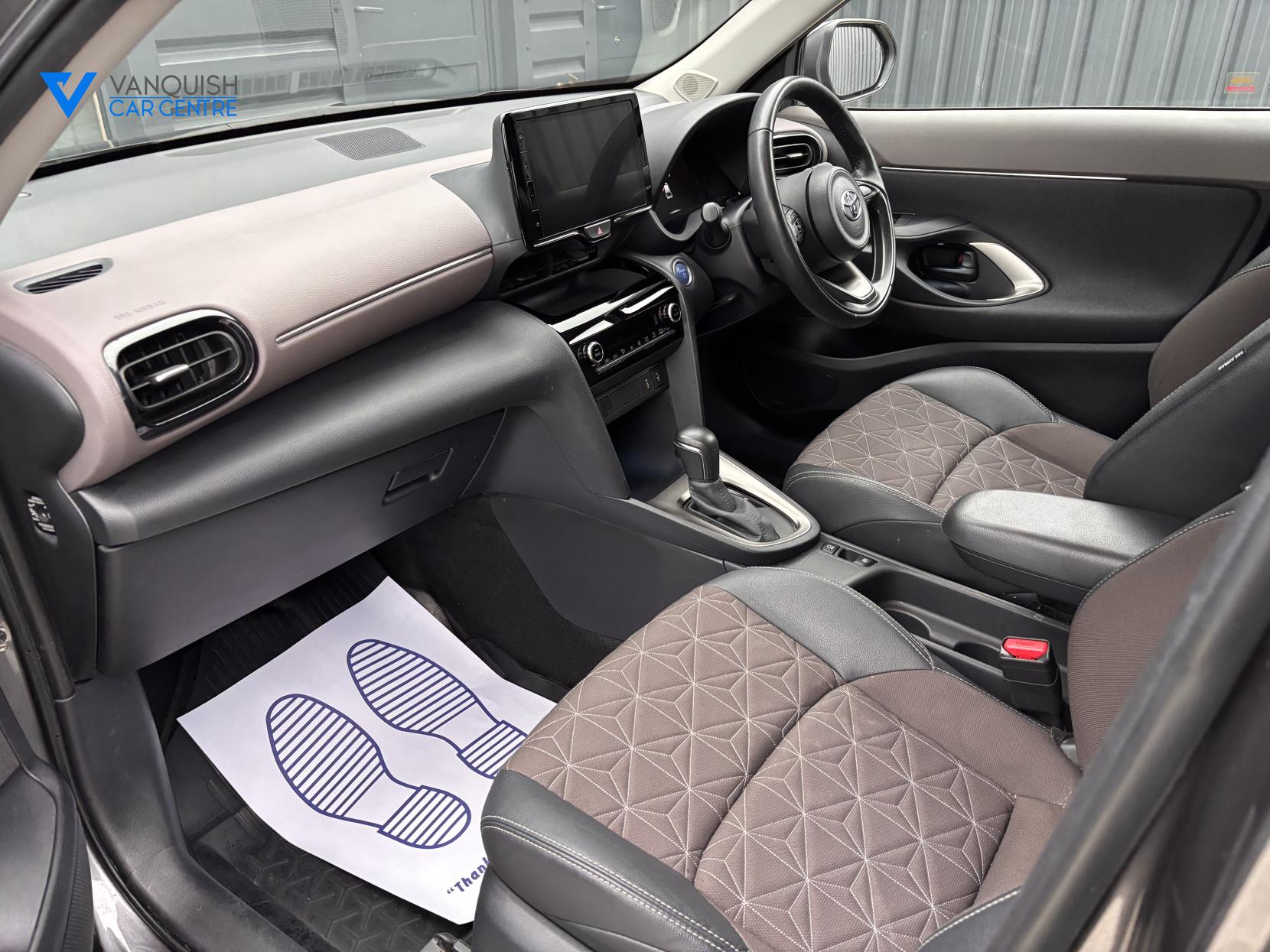 Toyota Yaris Cross 1.5 VVT-h Excel SUV 5dr Petrol Hybrid E-CVT Euro 6 (s/s) (116 ps)