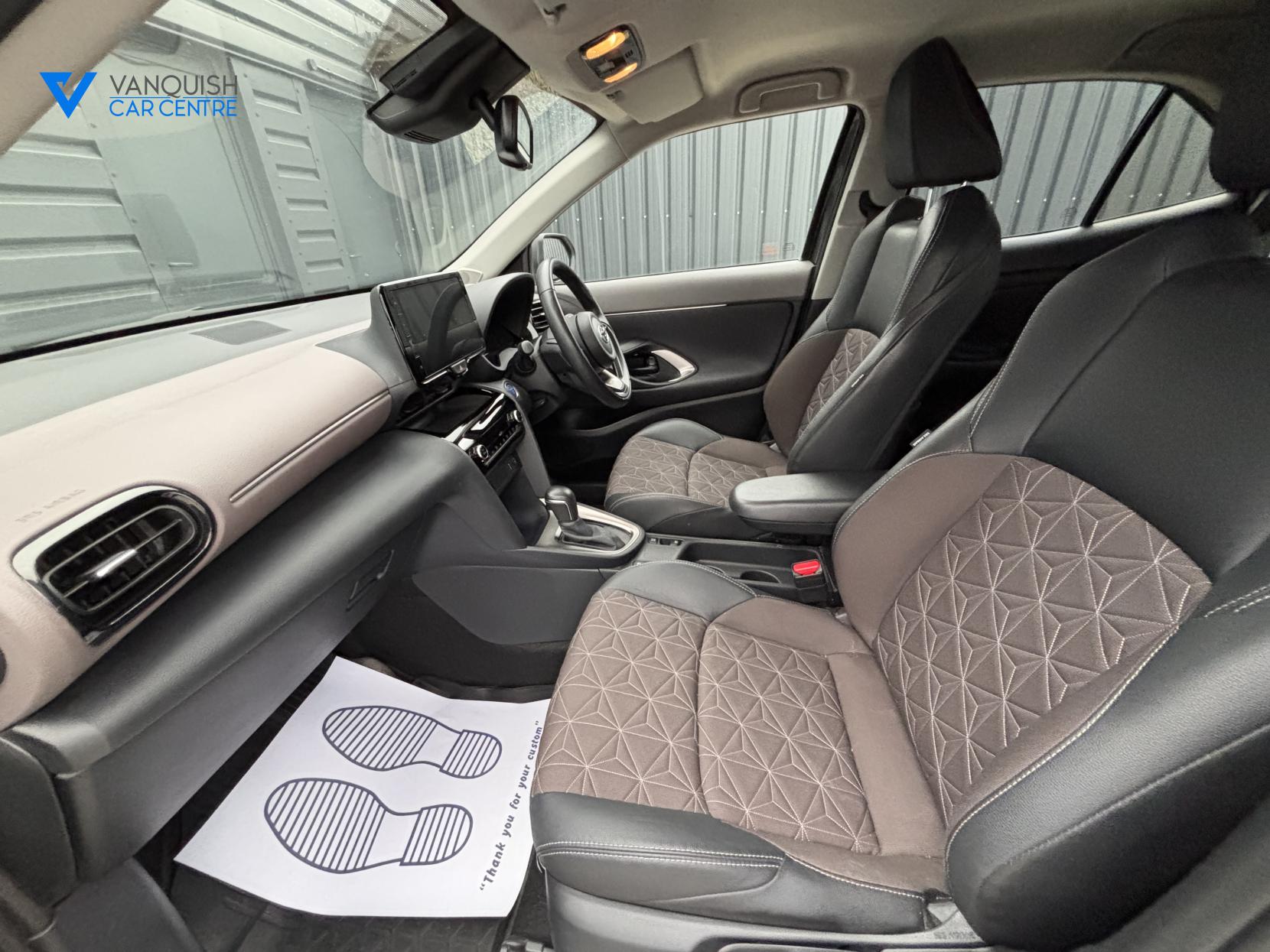 Toyota Yaris Cross 1.5 VVT-h Excel SUV 5dr Petrol Hybrid E-CVT Euro 6 (s/s) (116 ps)